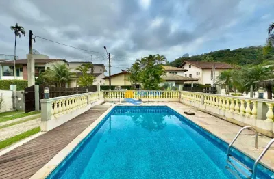Casa à venda no jardim pernambuco 2, 3 quartos, 2 vagas.