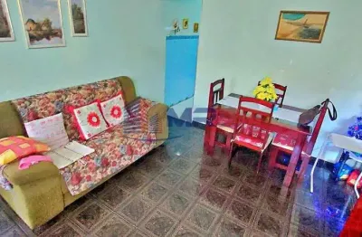 Casa com 2 quartos à venda na rua nage, 166, ramos, rio de janeiro, 90 m2 por r$ 150.000