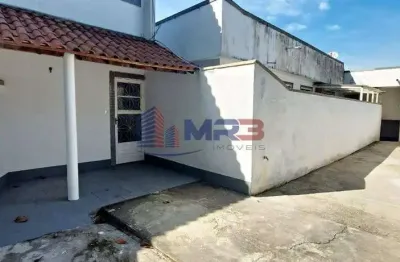 Casa com 2 quartos para alugar na rua monsenhor marques, 785b, pechincha, rio de janeiro, 70 m2 por r$ 1.600