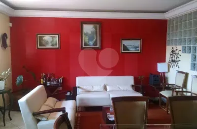 Sobrado com 3 dorm 01 suite 03 vagas na vila santa catarina - venda.