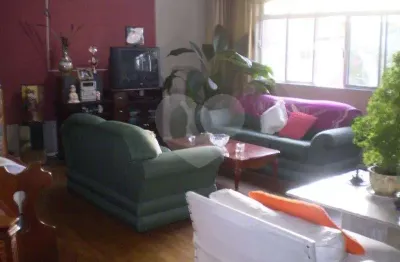 Casa terrea 03 dorm 01 suíte com 4 vagas - bairro cupecê - venda.