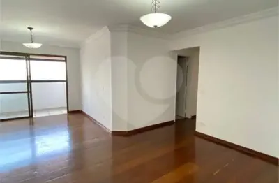 Apartamento a Venda na Vila Mascote. Com 3 Dormitórios, 1 Suíte, Varanda, 2 Vagas e lazer Completo. Locação até Dez/25.