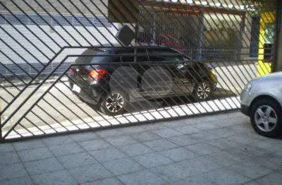 Sobrado a venda. 3 dormitorios sendo 1 suite 3 vagas