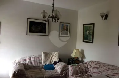 Casa com 3 quartos à venda na Rua Vapabussu, 607, Jardim Aeroporto, São Paulo