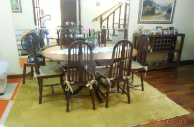 Casa tipo sobrado 03 dormitórios 01 suite 03 banheiros 02 vagas no bairro do campo grande - venda