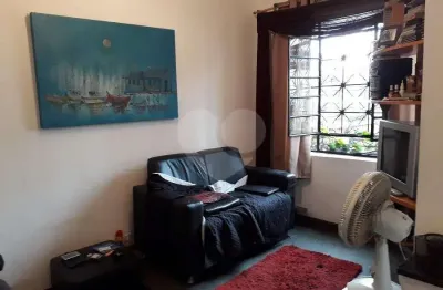 Casa tipo Sobrado com 140m² no Bosque da Saúde com 03 Dormitórios 03 Banheiros para Venda