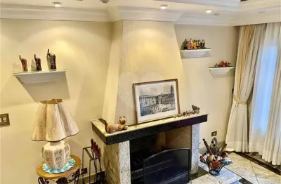 Casa tipo sobrado 04 dorm 02 suites com 335m2 e terreno de 400m na vila mascote bem localizada venda