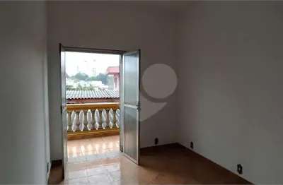 Casa Residencial com 03 dormitórios 02 Banheiros 02 Vagas para venda no Jabaquara.