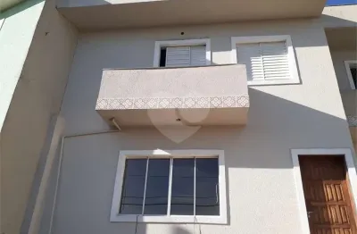 Casa tipo sobrado 03 dormitórios 01 suíte 03 vagas á venda na cidade ademar