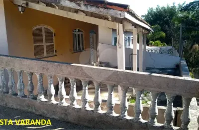 Casa a venda . terreno 15,00x30,80 m²  at de 462m². contendo duas casas sendo a principal de 145 m²