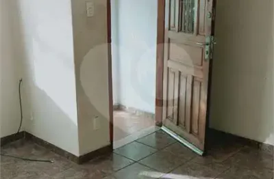 Casa tipo sobrado sem vaga com quintal perto metrô alto do ipiranga venda