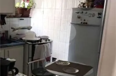 Vende-se Apartamento com 75m², 2 dormitórios, 1 vaga de garagem na Vila santa Catarina São Paulo/ SP