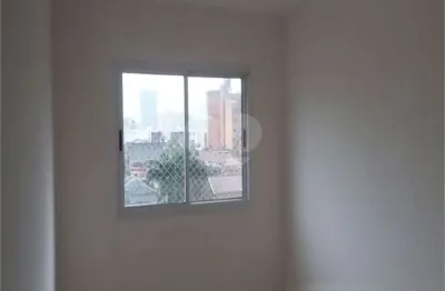 Apartamento para locação com 55 metros 2 dormitórios 1 vaga localizado a 900 m do metro luz