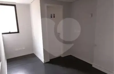 Conjunto comercial 300 m² com 07 salas - 12 banheiros - 07 vagas na saúde - locação