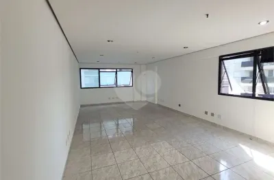 Sala comercial 65m para locação e venda 02 banheiros e 01 vaga de garagem na lapa