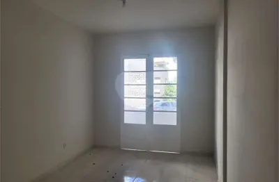 Apartamento para locação reformado 01, 32,68 m2 dormitório estilo kitnet próximo ao metrô santa cecilia