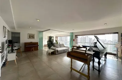 Apartamento 2 suítes 4 vagas na garagem 161 m2 de área útil  no bairro vila romana venda