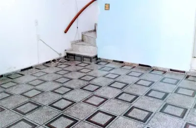 Casa tipo sobrado 02 dom 01 suíte e sem vaga no ipiranga para venda