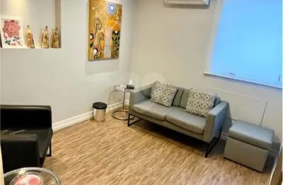 Sala comercial à venda na Rua Itapicuru, 369, Perdizes, São Paulo