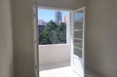 Apartamento com 01 dormitório 56m² em frente ao metrô santa cecilia para locação