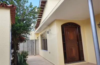Casa térrea 300m2 com  5 dormitórios 2 vagas com edícula no jardim oriental! venda