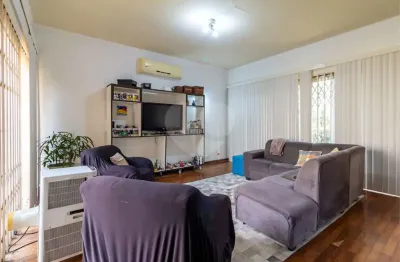Casa à venda no jardim marajoara – 321m² de área construída em um terreno de 711m² são paulo sp