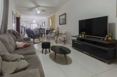 Casa ampla e bem equipada com 225m² para locação  bairro sabara