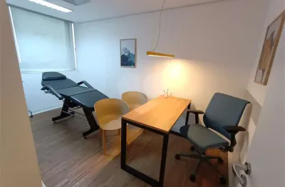 Conjunto comercial para locação no prestigiado edifício investimento – 380m² de sofisticação e praticidade.