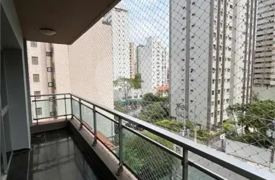 Excelente apartamento com 3 suítes para venda ou locação, 200m² e 2 vagas de garagem, na aclimação!