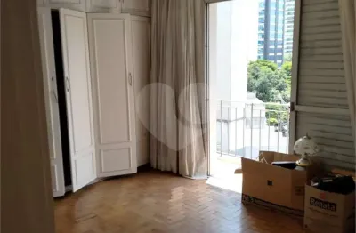 Excelente apartamento à venda em São Paulo - a 500 metros do parque aclimação - oportunidade!