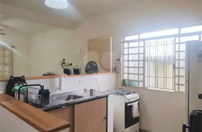 Casa térrea, 85m², 2 dormitórios, 1 suíte, 2 vagas- vila mascote