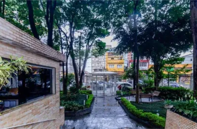Apartamento na região do ipiranga à 8 minutos do metrô com 2 dormitórios .