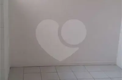 Apartamento em ótima localização próximo ao metrô e Parque do Iirapuera