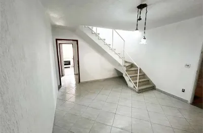 Casa com 3 quartos à venda na Rua Maria Isabel de Medeiros, 80, Campo Limpo, São Paulo