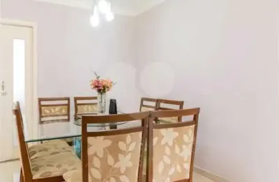 Casa com 3 quartos à venda na Rua Andaquara, 361, Jardim Marajoara, São Paulo