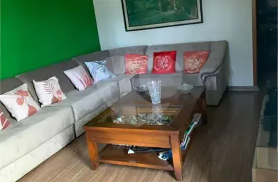 Casa com 3 quartos à venda na Rua Dino Borgioli, 532, Campo Grande, São Paulo