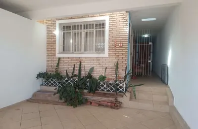 Linda casa de 230m² no campo grande com 3dorm (1suite) 2vgs churrasqueir