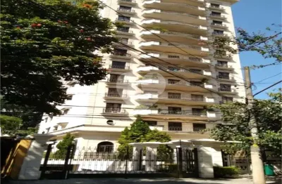 Apartamento com 313m² para locação, 04 dormitórios, 06 vagas, no bairro moema