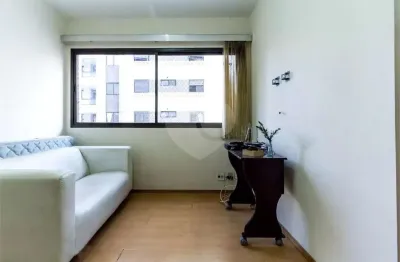 Lindo apartamento de 37m² 1dorm 1vg no coração de moema