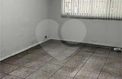 Sobrado de 160m² para locação comercial ou residencial no jd marajoara