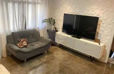 Sobrado a venda com 2 dormitorios, 2 vagas, cidade ademar