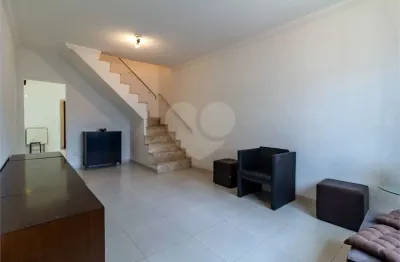 Casa de vila tipo sobrado no alto da lapa 02 dorm 02 vagas reformada para venda