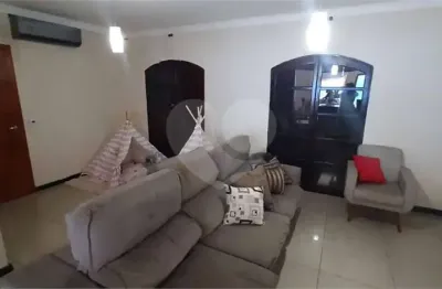 Lindo sobrado de 600m² com 3dorm (1suite) 4 vgs na cidade ademar