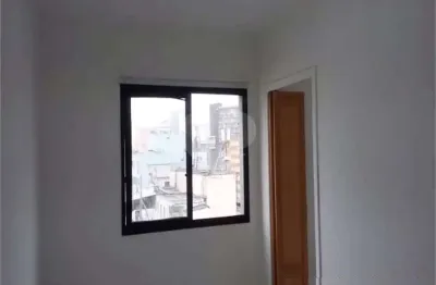 Apartamento com 01 dormitório em prédio com lazer completo na republica para locação.