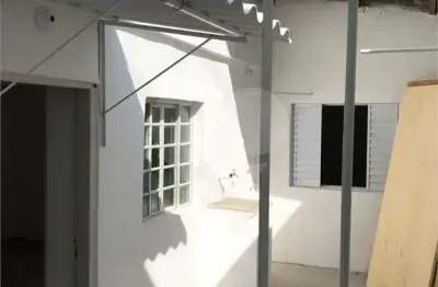 Prédio à venda na Rua Rubens Luccats, 110, Cidade Ademar, São Paulo