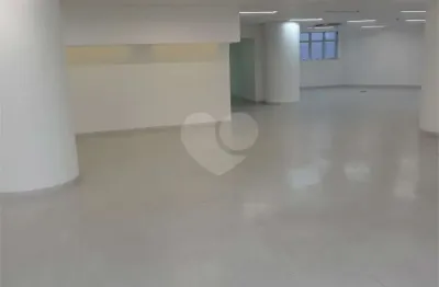 Laje comercial com 925 m², edificio reformado. condominio baixo.