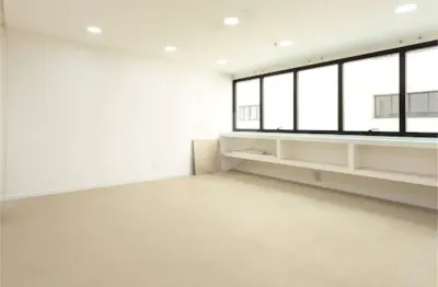 Sala comercial para locação – 31 m² | reformada, moderna e pronta para usar!