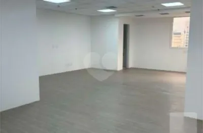 Salas comerciais para locação área útil: 38,62 m² | 1 vaga de garagem – bela vista