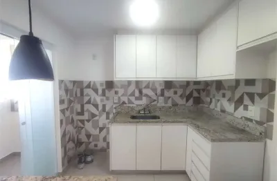 Apartamento na cidade ademar na travessa da avenida cupecê! . apartamento super bem localizado com toda a infraestrutura do comércio e condução