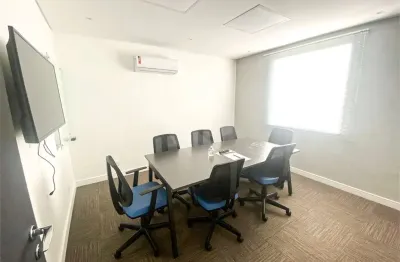 Excelente conjunto comercial com 338m² são três salas unificadas (11,12,13).localizada no itaim bibi